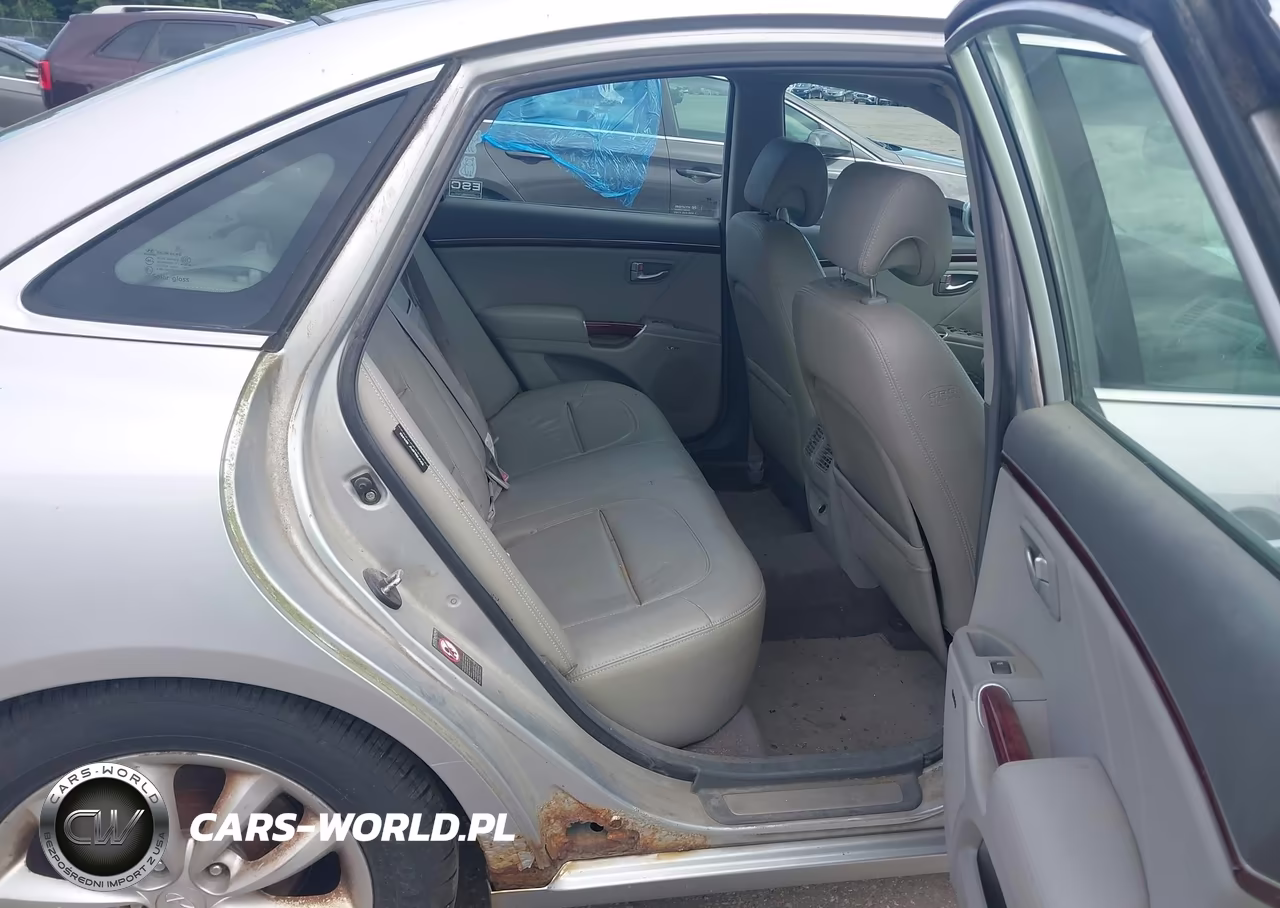 2008 Hyundai Azera Limited VIN:KMHFC46F68A332207 - 8