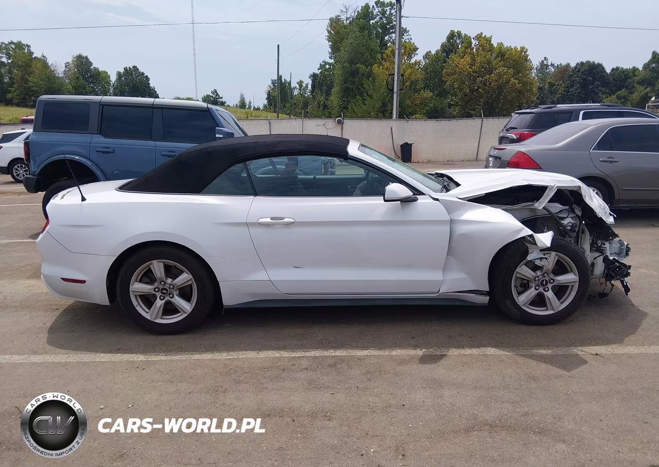 2016 Ford Mustang V6 VIN:1FATP8EM2G5329384 - 13