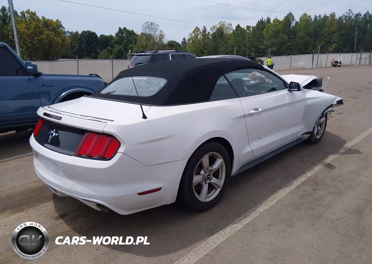 2016 Ford Mustang V6 VIN:1FATP8EM2G5329384 - 4