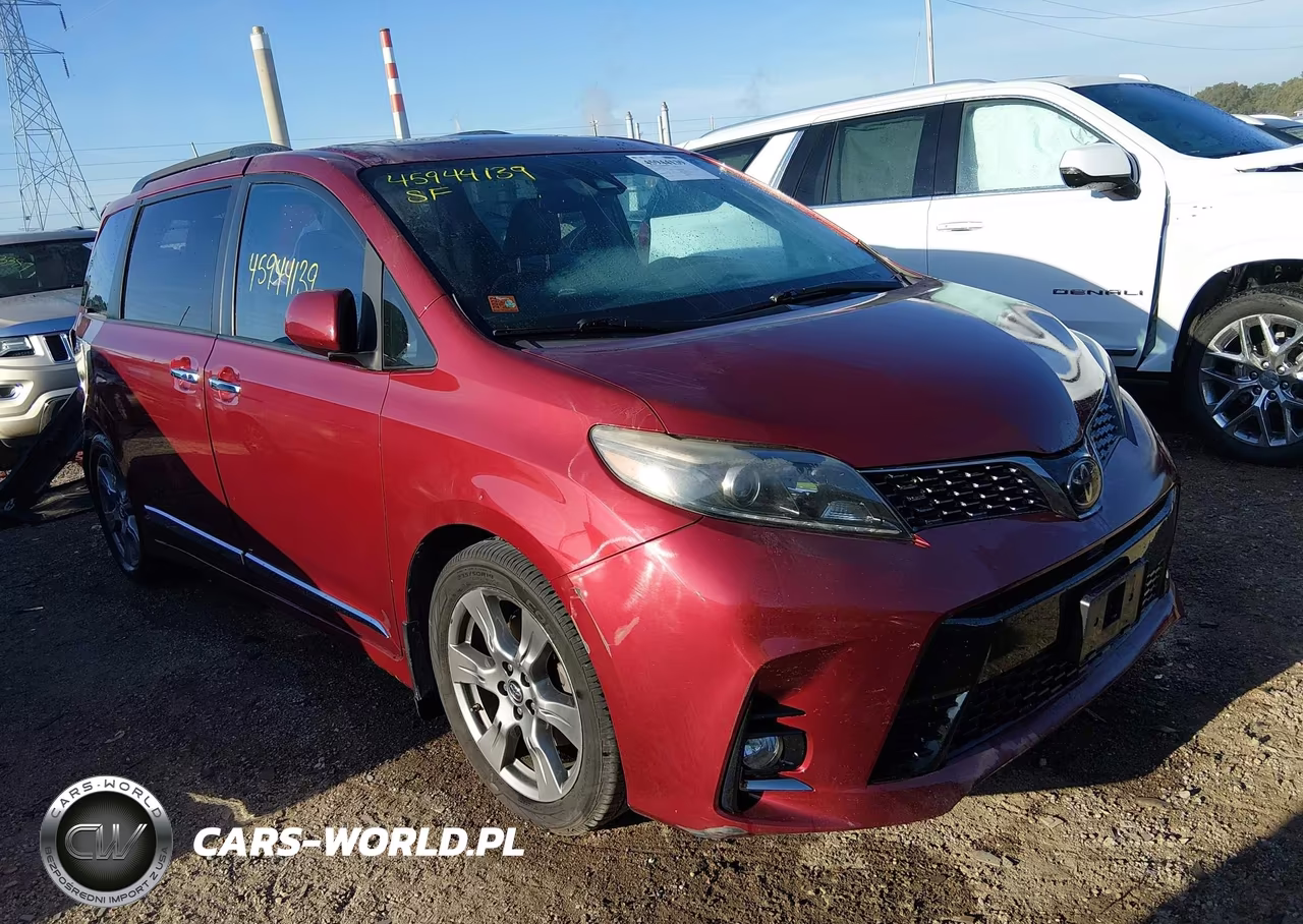 2018 Toyota Sienna Se 8 Passenger