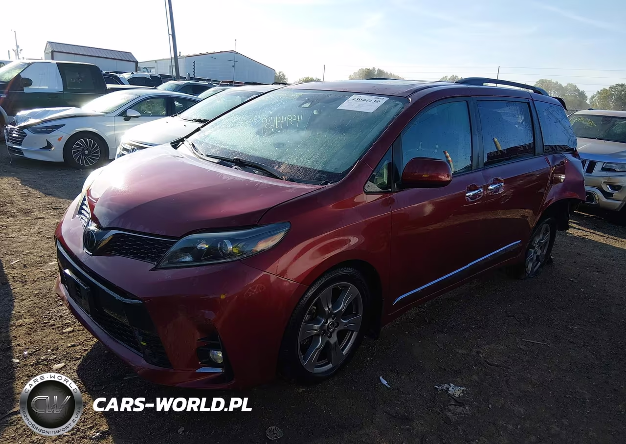 2018 Toyota Sienna Se 8 Passenger VIN:5TDXZ3DC3JS912629 - 2