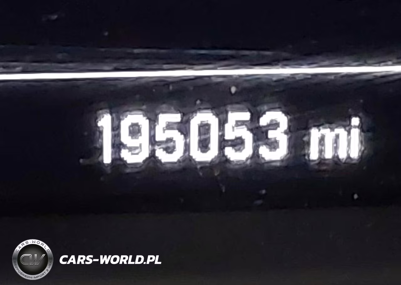 2021 Chevrolet Silverado K1500 VIN:1GCRYAEH6MZ113599 - 16