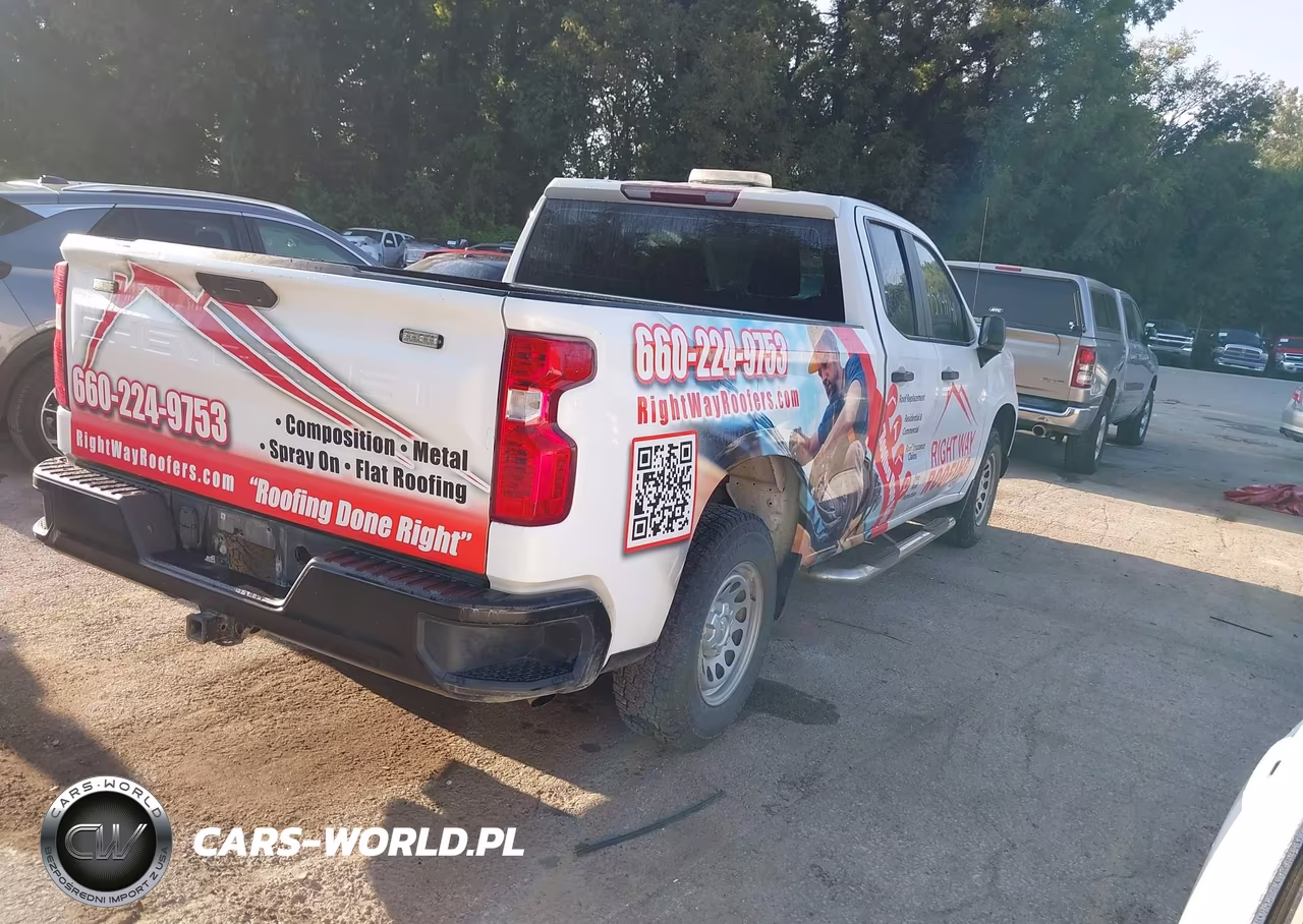 2021 Chevrolet Silverado K1500 VIN:1GCRYAEH6MZ113599 - 4