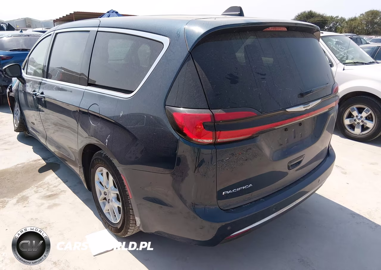 2025 Chrysler Pacifica Select VIN:2C4RC1BG0SR512946 - 3