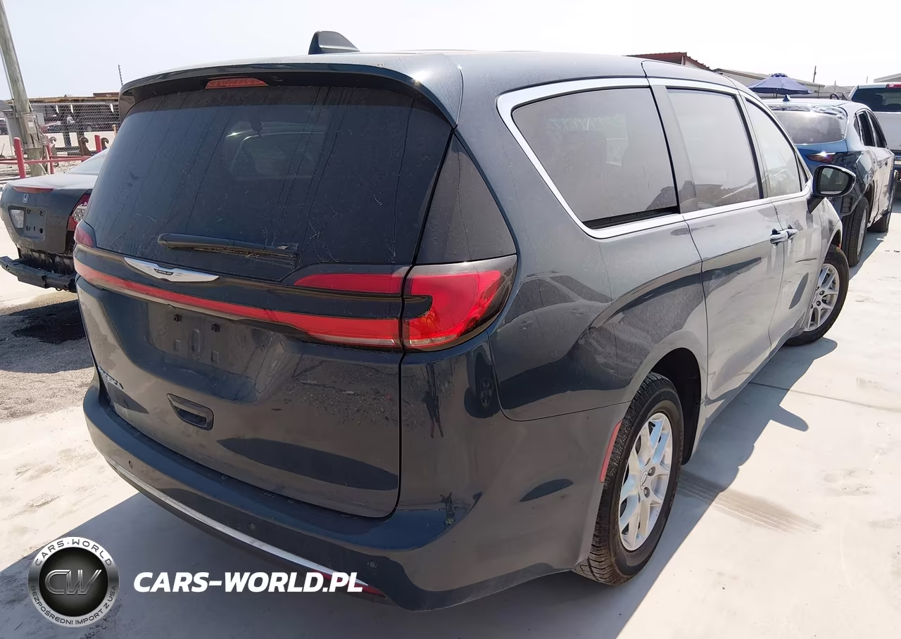 2025 Chrysler Pacifica Select VIN:2C4RC1BG0SR512946 - 4