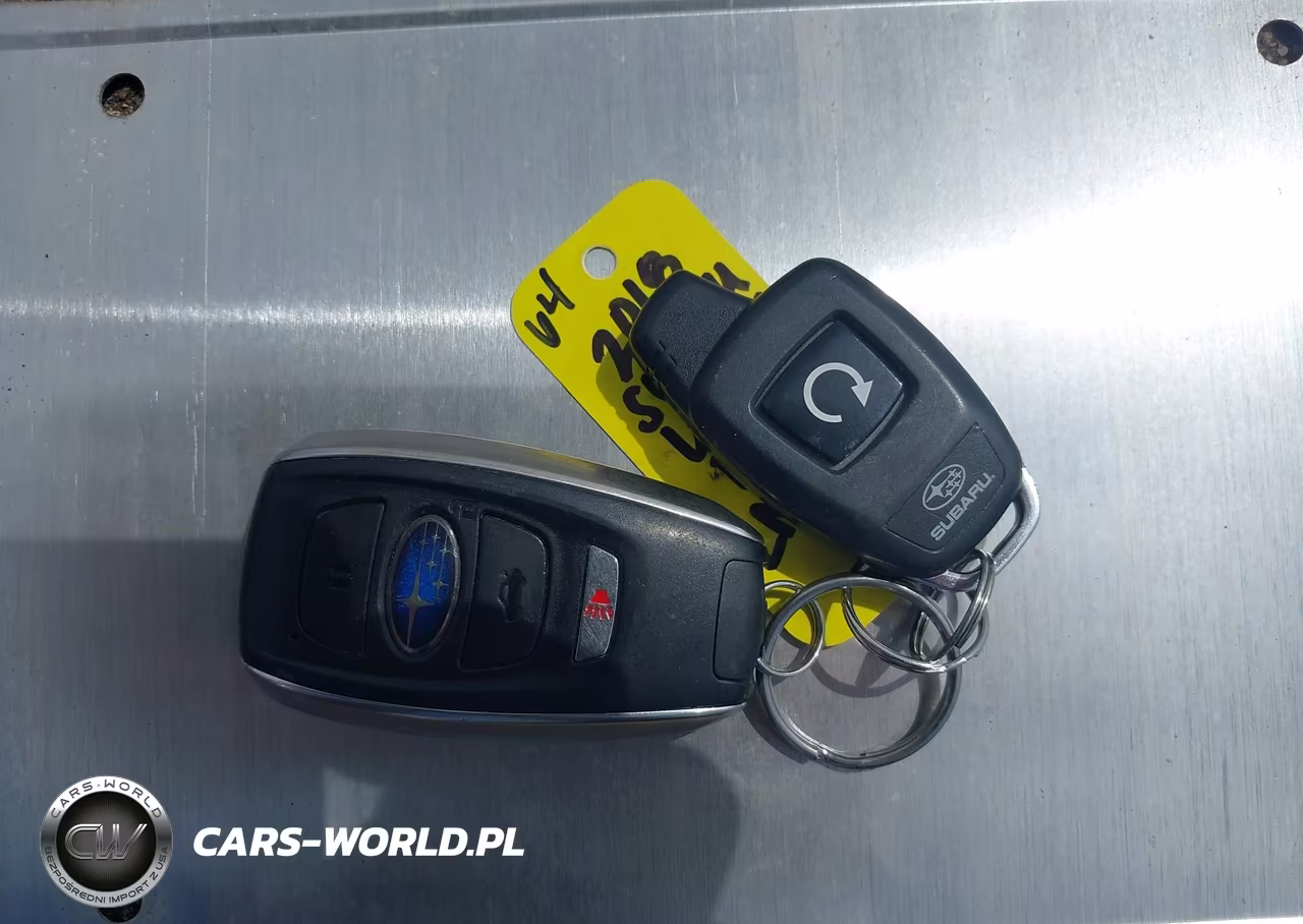 2018 Subaru Legacy 3.6R Limited VIN:4S3BNEN6XJ3030059 - 11