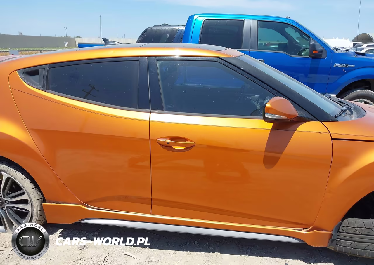 2016 Hyundai Veloster Turbo VIN:KMHTC6AE3GU287432 - 14