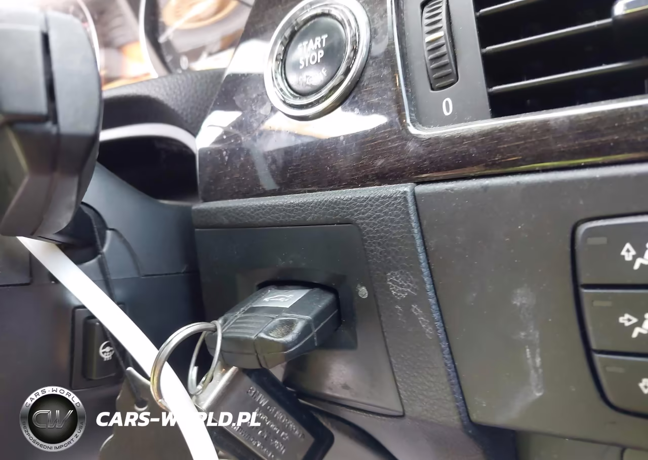2012 BMW 328I VIN:WBADW7C54CE729395 - 11