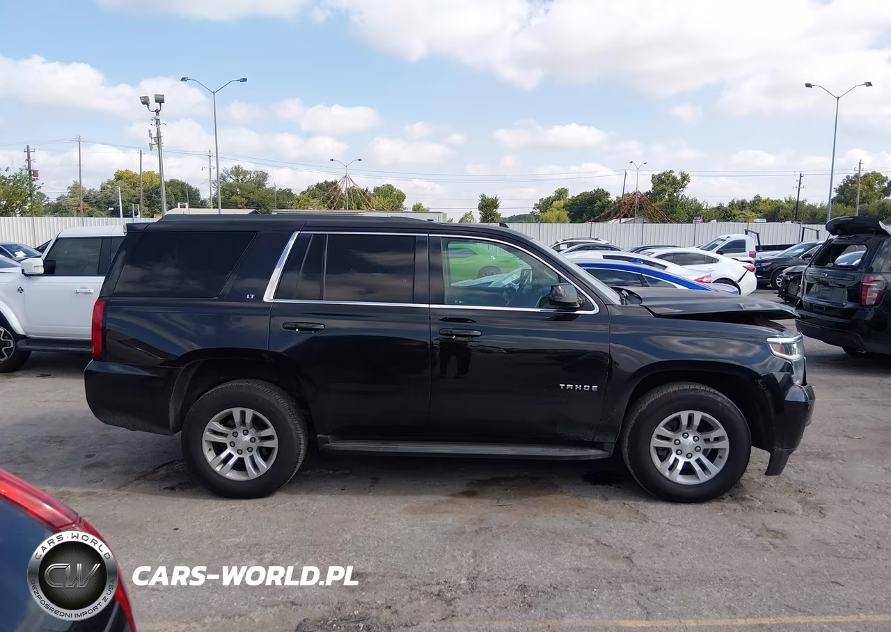 2017 Chevrolet Tahoe Lt VIN:1GNSKBKC6HR157763 - 13