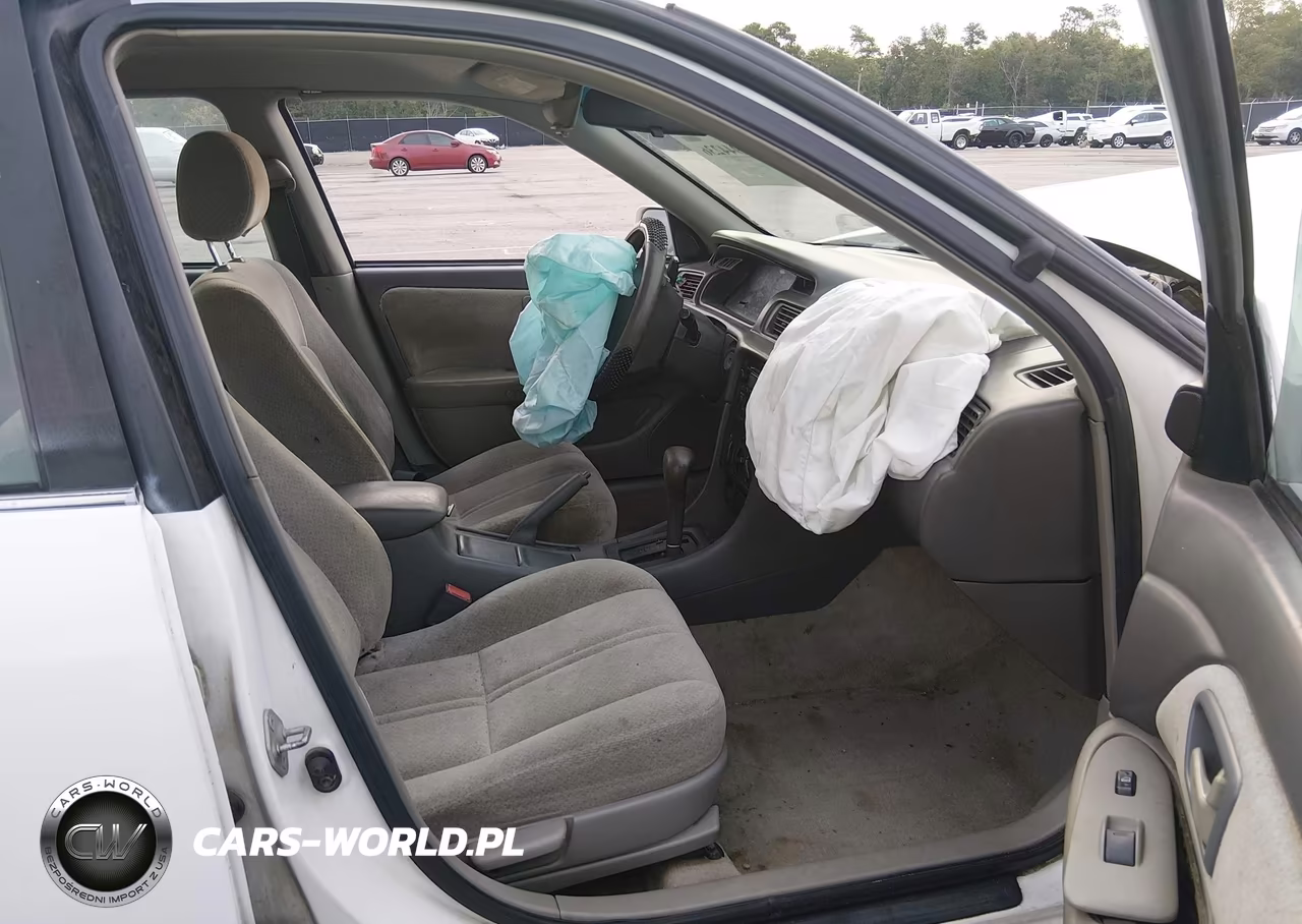 2001 Toyota Camry Le VIN:4T1BG22KX1U842249 - 5