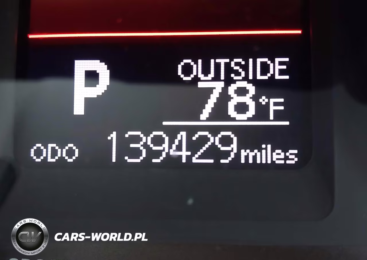 2018 Toyota Corolla Le VIN:2T1BURHE0JC050583 - 16
