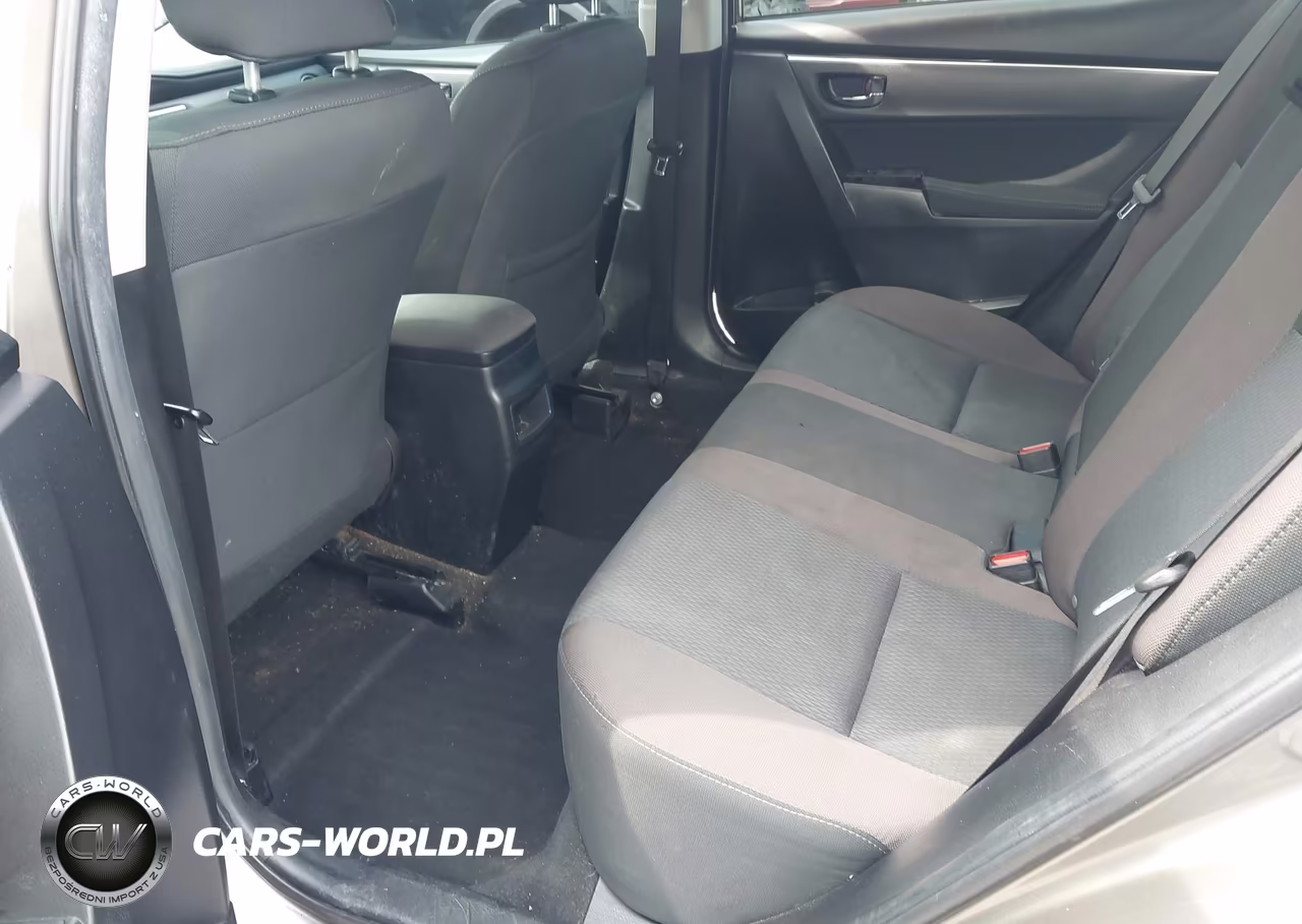 2018 Toyota Corolla Le VIN:2T1BURHE0JC050583 - 19