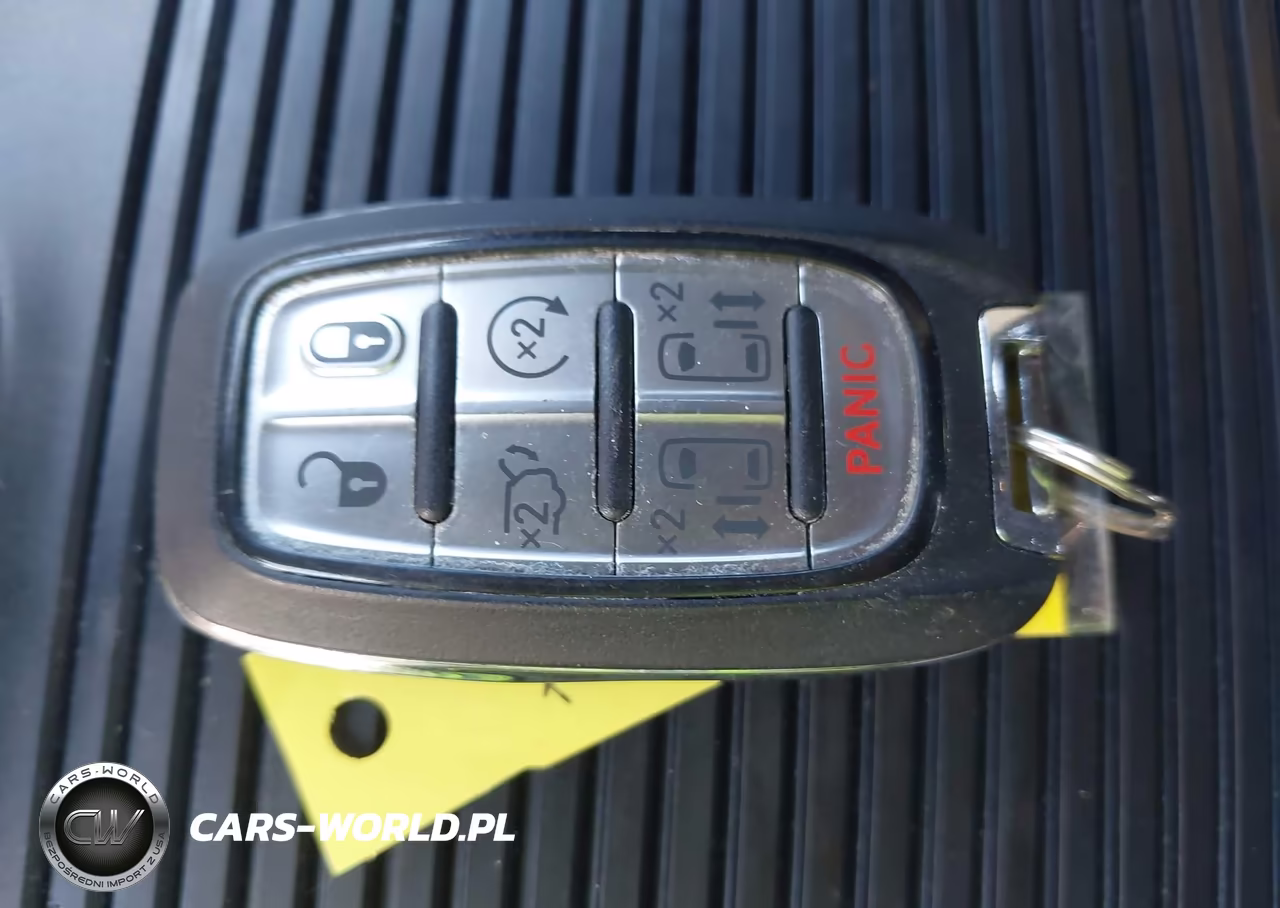 2026 Chrysler Pacifica Limited VIN:2C4RC1GG9TR208525 - 11