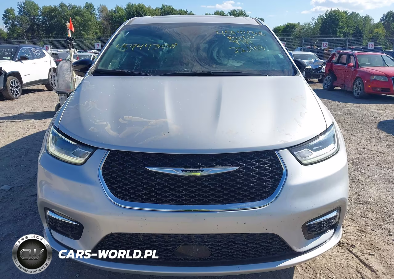 2026 Chrysler Pacifica Limited VIN:2C4RC1GG9TR208525 - 12