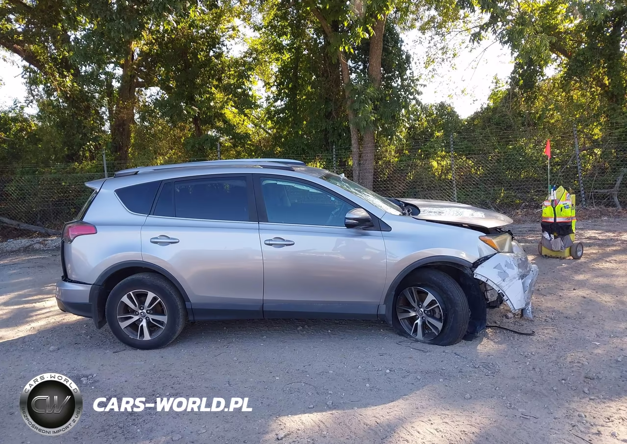 2018 Toyota Rav4 Xle VIN:2T3RFREV6JW737053 - 13