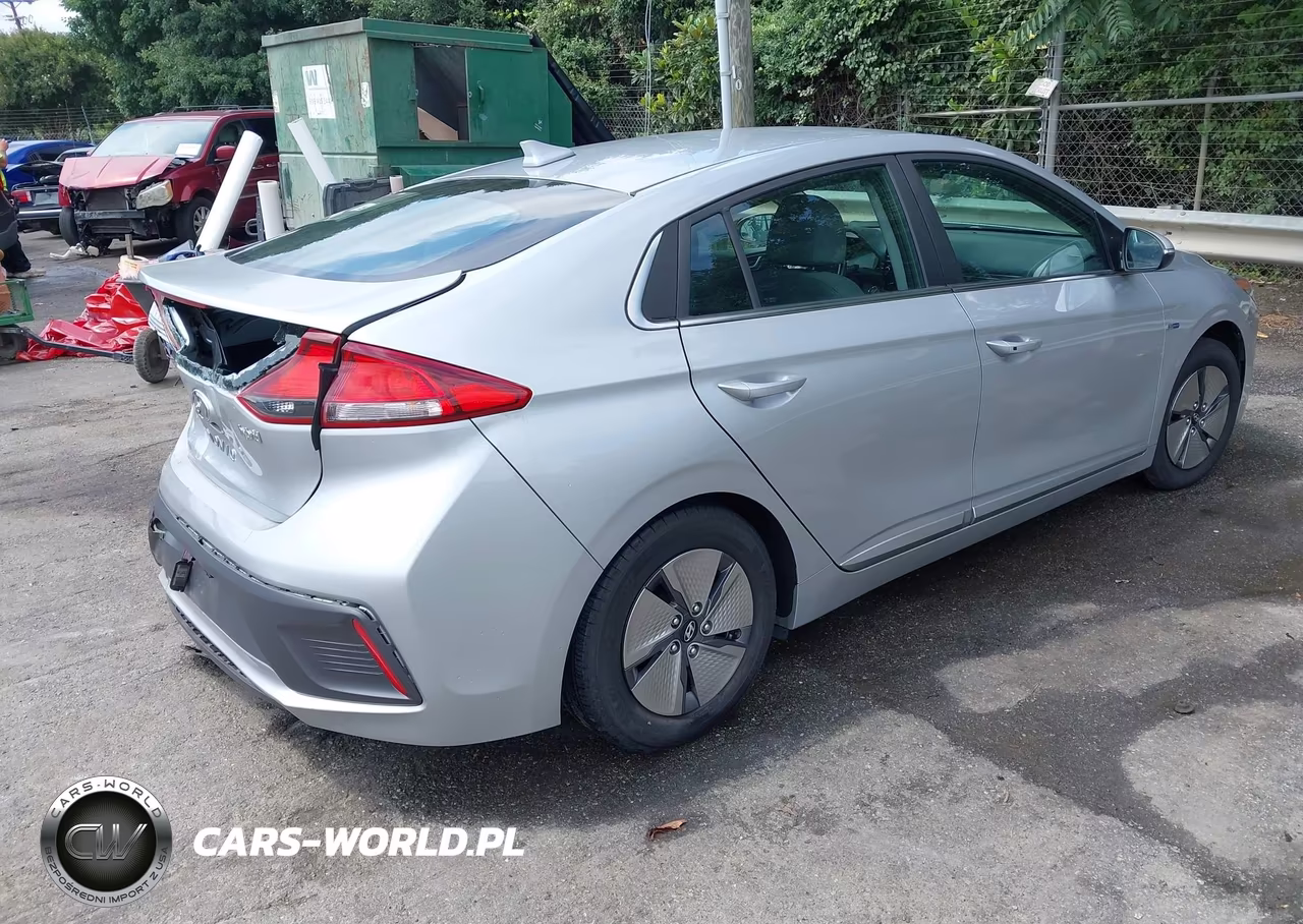 2020 Hyundai Ioniq Hybrid Se VIN:KMHC75LC8LU227988 - 4