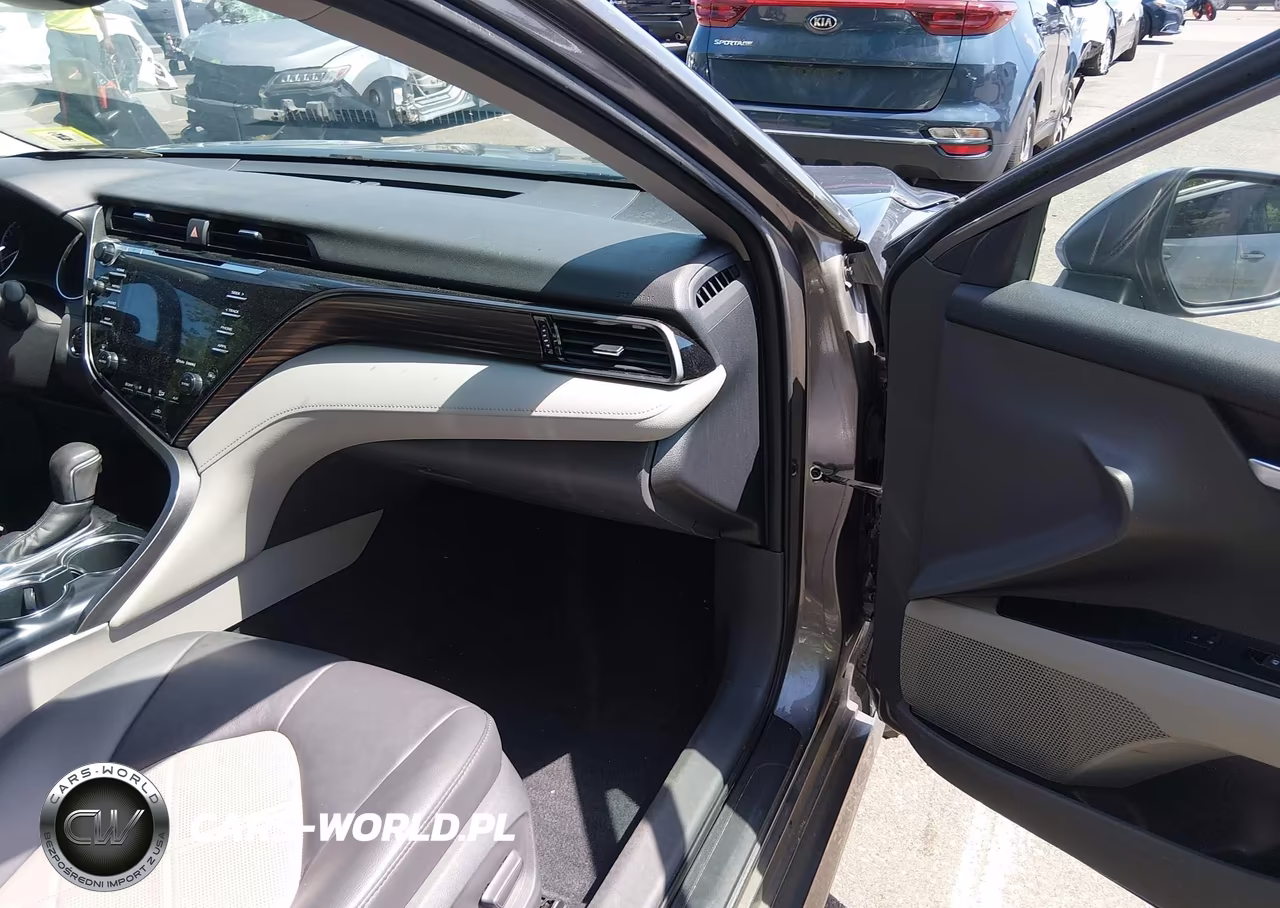 2019 Toyota Camry Xle VIN:4T1B11HK4KU697830 - 5