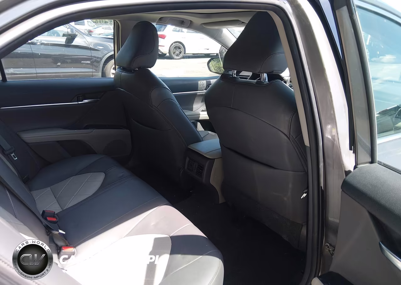 2019 Toyota Camry Xle VIN:4T1B11HK4KU697830 - 8