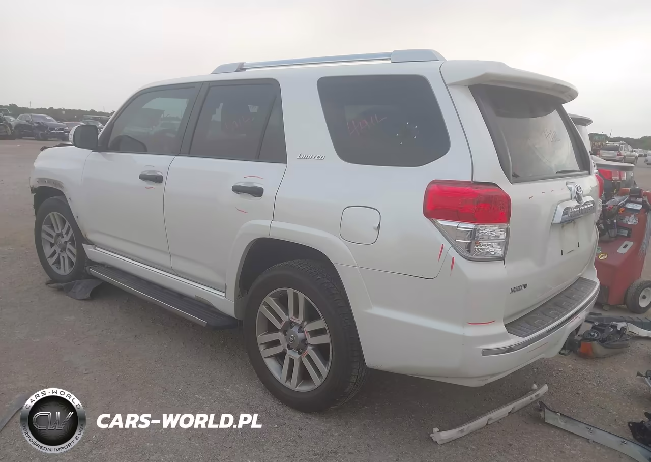 2010 Toyota 4Runner Limited V6 VIN:JTEZU5JR5A5002347 - 3