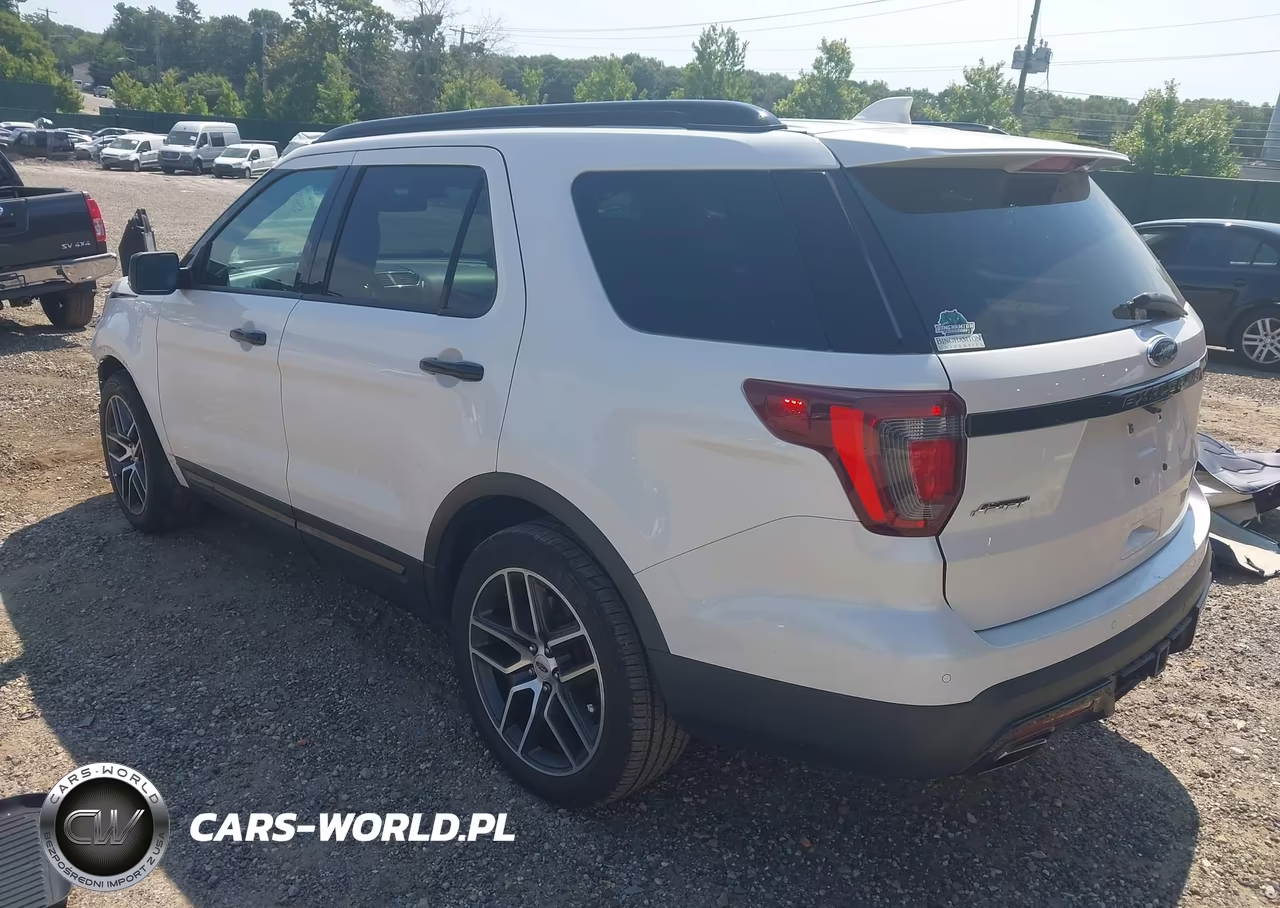 2016 Ford Explorer Sport VIN:1FM5K8GT2GGA05602 - 3