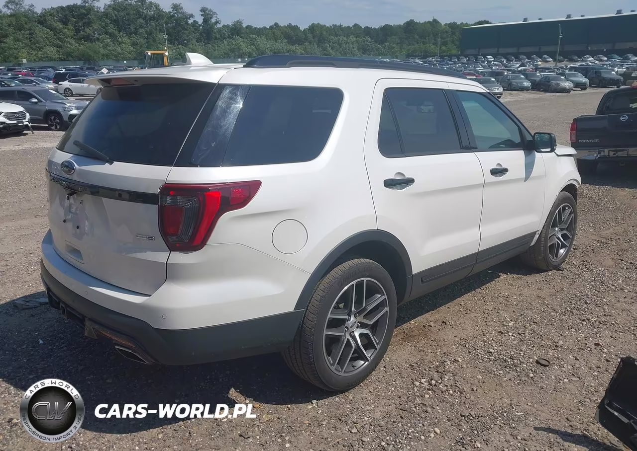 2016 Ford Explorer Sport VIN:1FM5K8GT2GGA05602 - 4