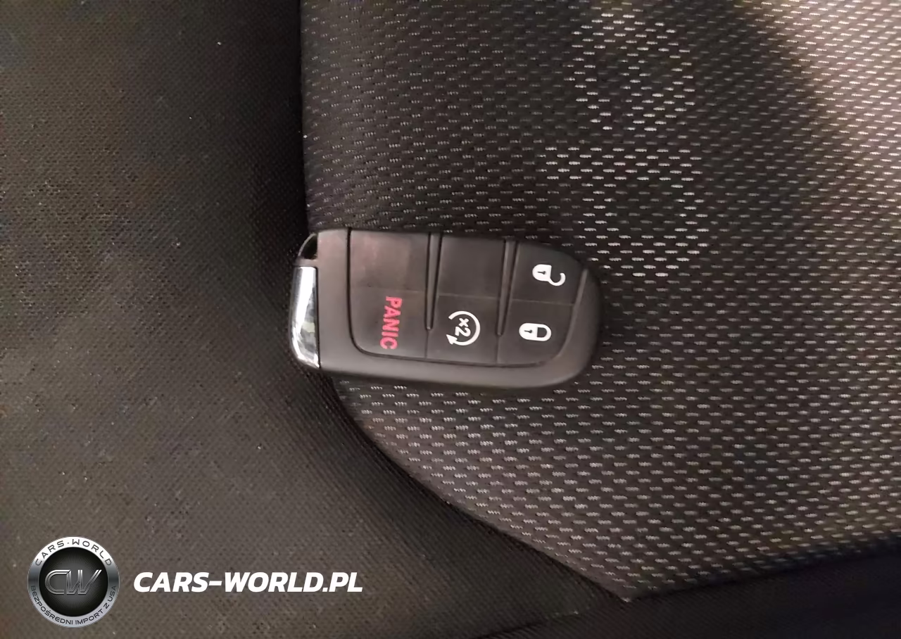 2017 Jeep Renegade Latitude VIN:ZACCJBBB7HPF56249 - 11