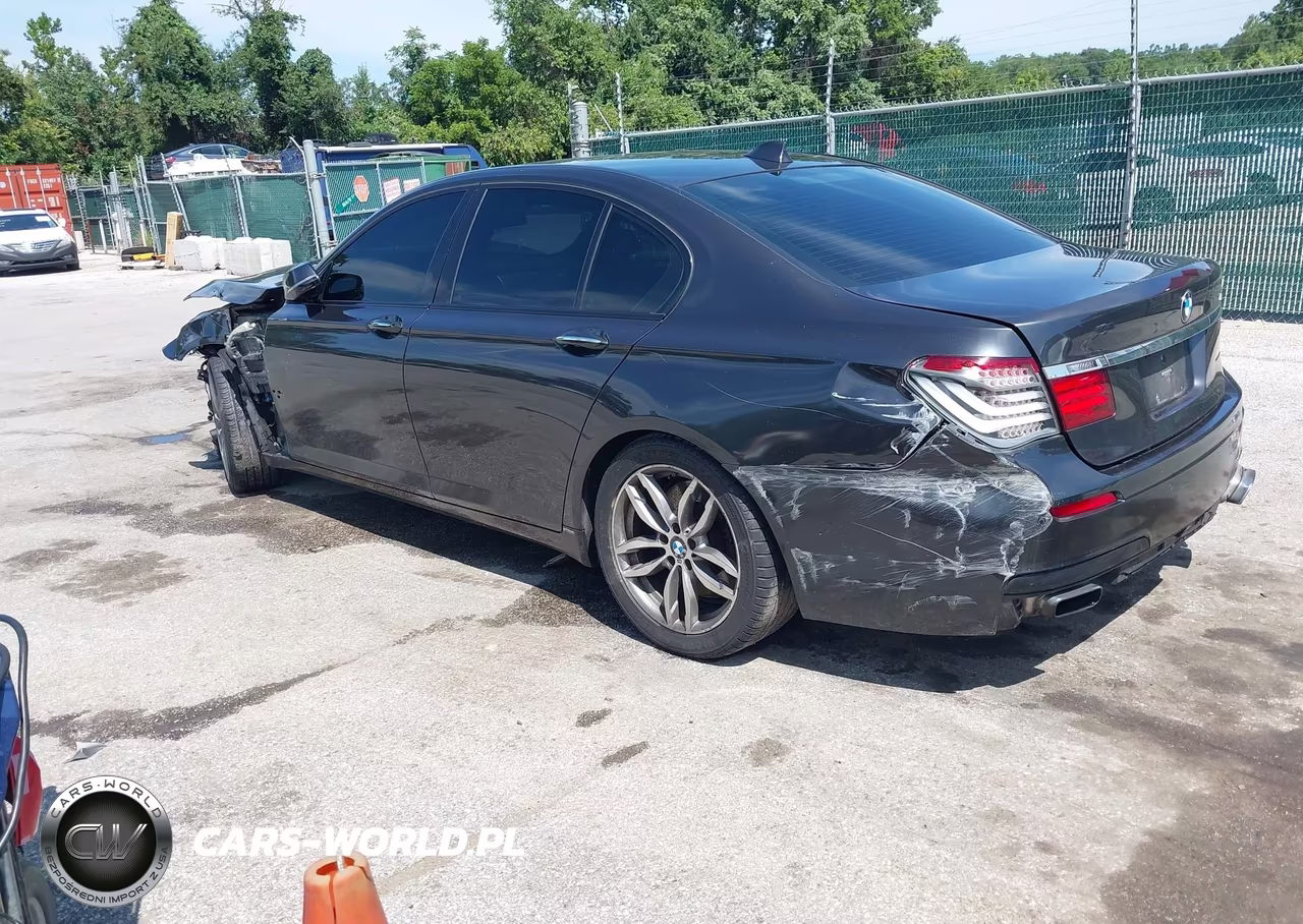 2013 BMW 750I VIN:WBAYA8C58DD227826 - 3