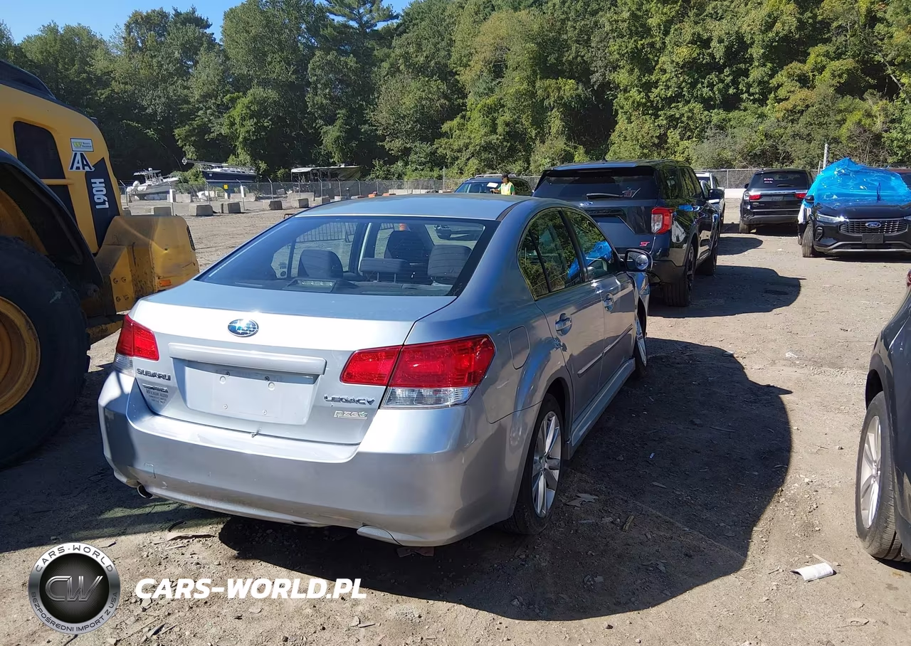 2013 Subaru Legacy 2.5I Premium VIN:4S3BMBB63D3032116 - 4
