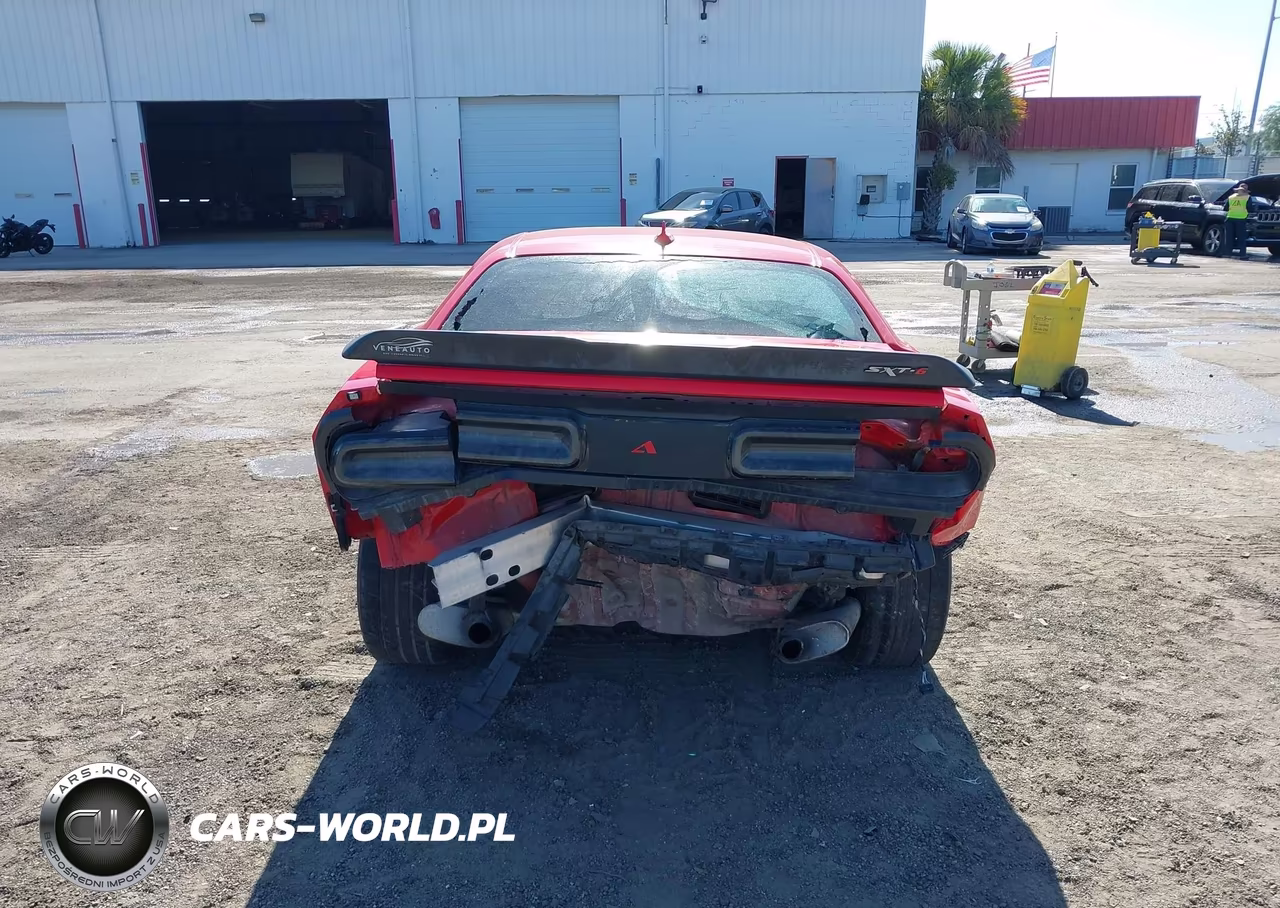 2015 Dodge Challenger Sxt VIN:2C3CDZAG2FH712066 - 17