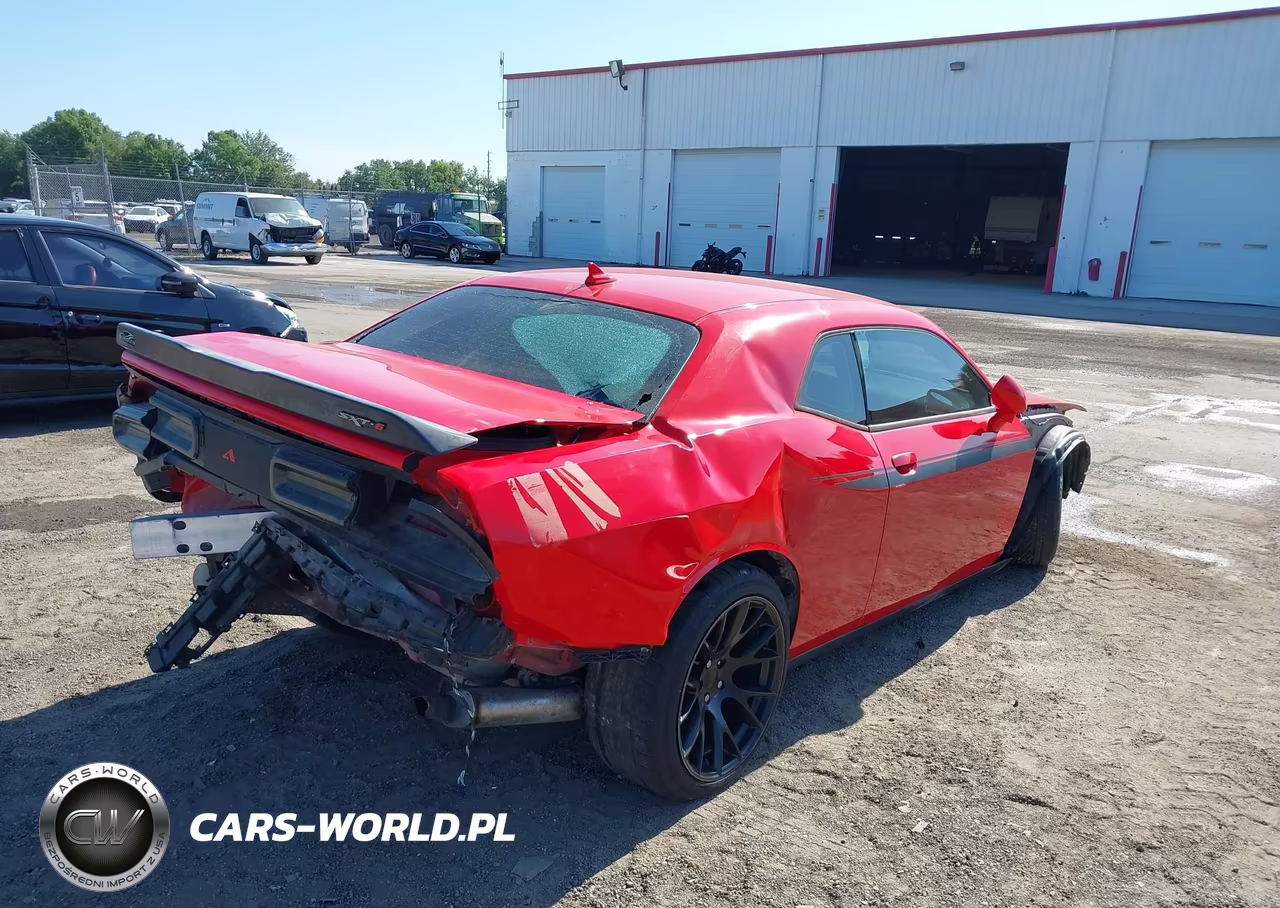 2015 Dodge Challenger Sxt VIN:2C3CDZAG2FH712066 - 4