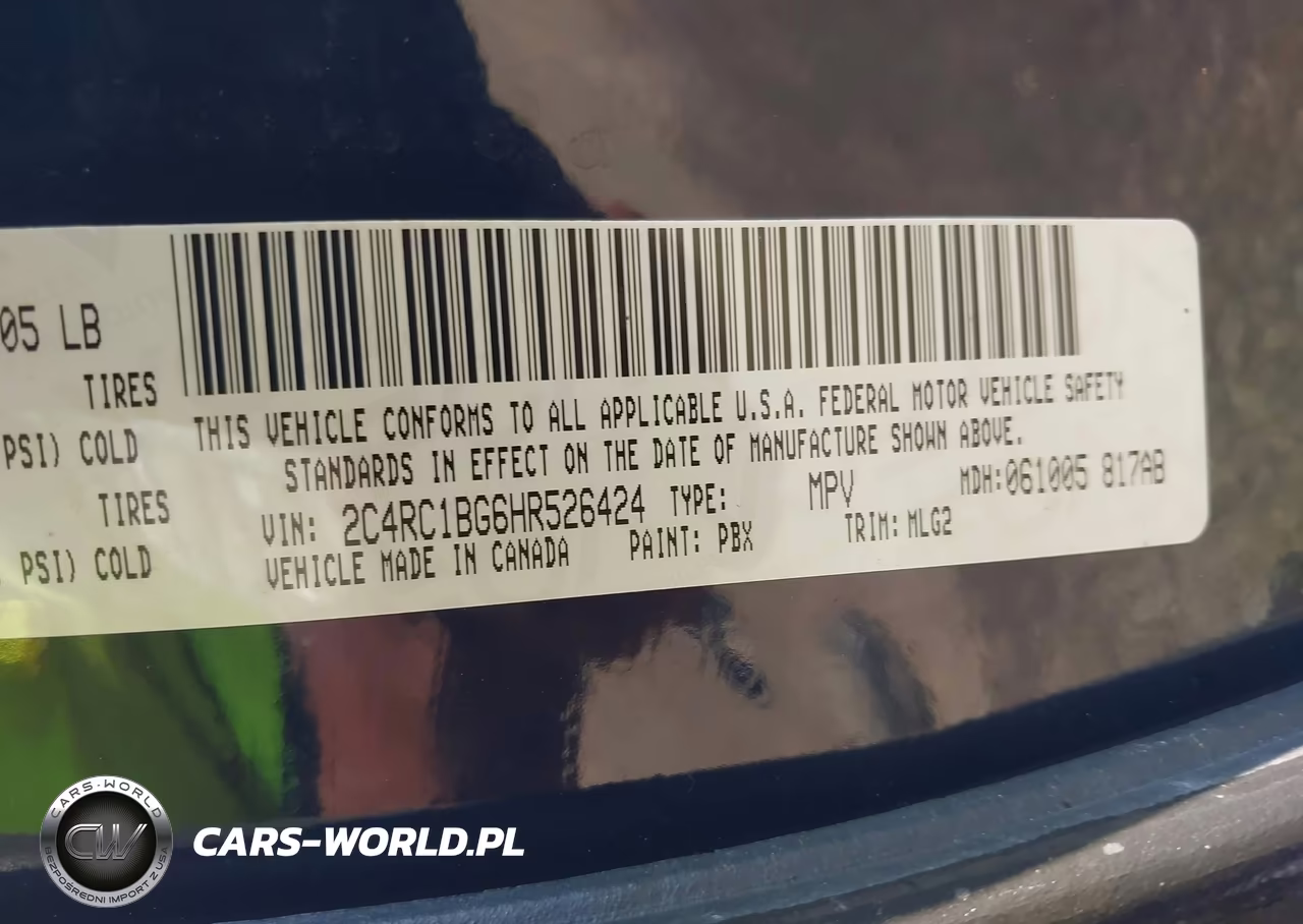 2017 Chrysler Pacifica Touring-L VIN:2C4RC1BG6HR526424 - 9
