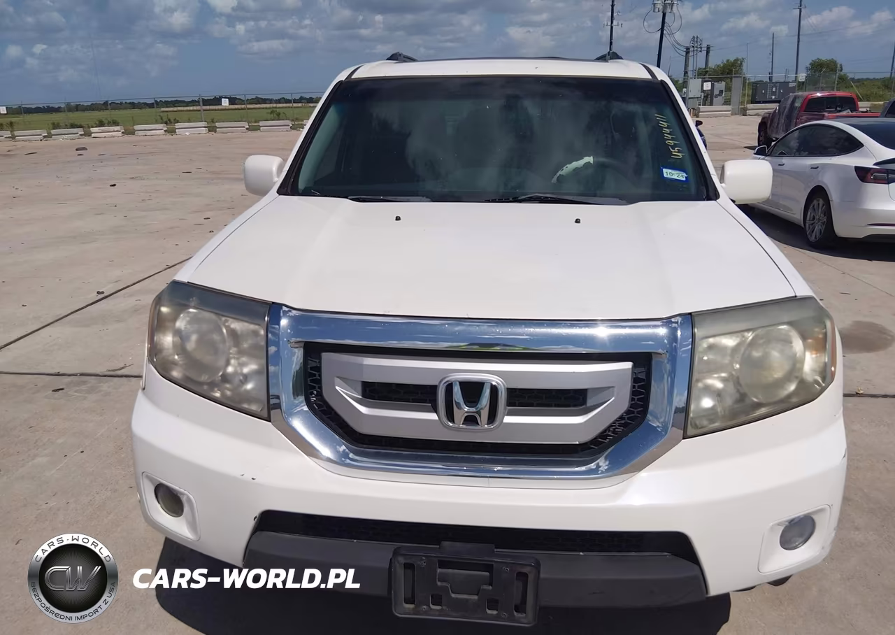2011 Honda Pilot Touring VIN:5FNYF3H9XBB016118 - 12