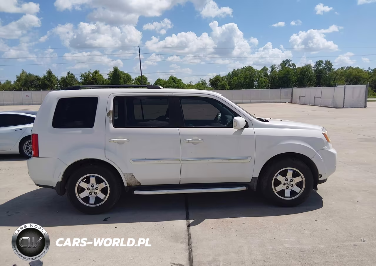 2011 Honda Pilot Touring VIN:5FNYF3H9XBB016118 - 13