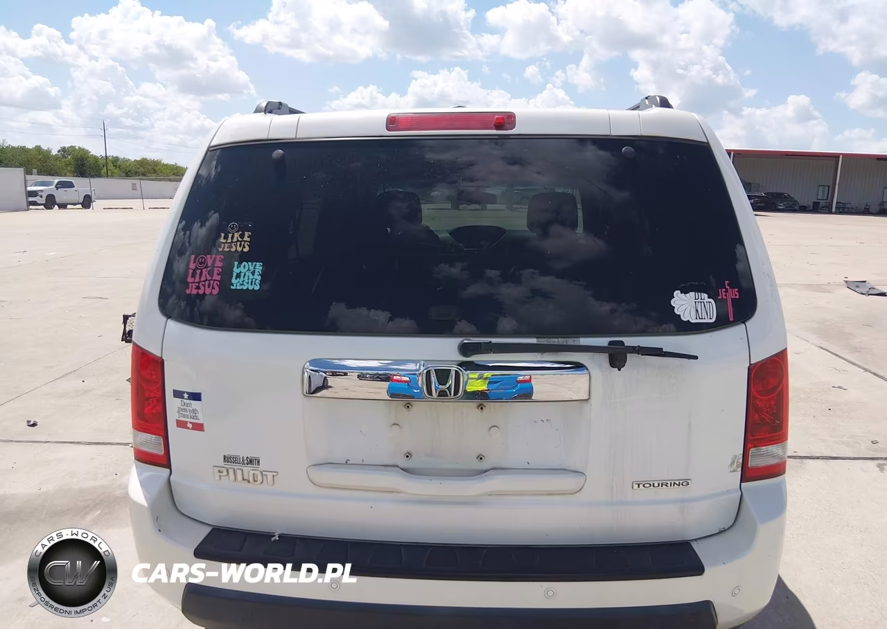 2011 Honda Pilot Touring VIN:5FNYF3H9XBB016118 - 16