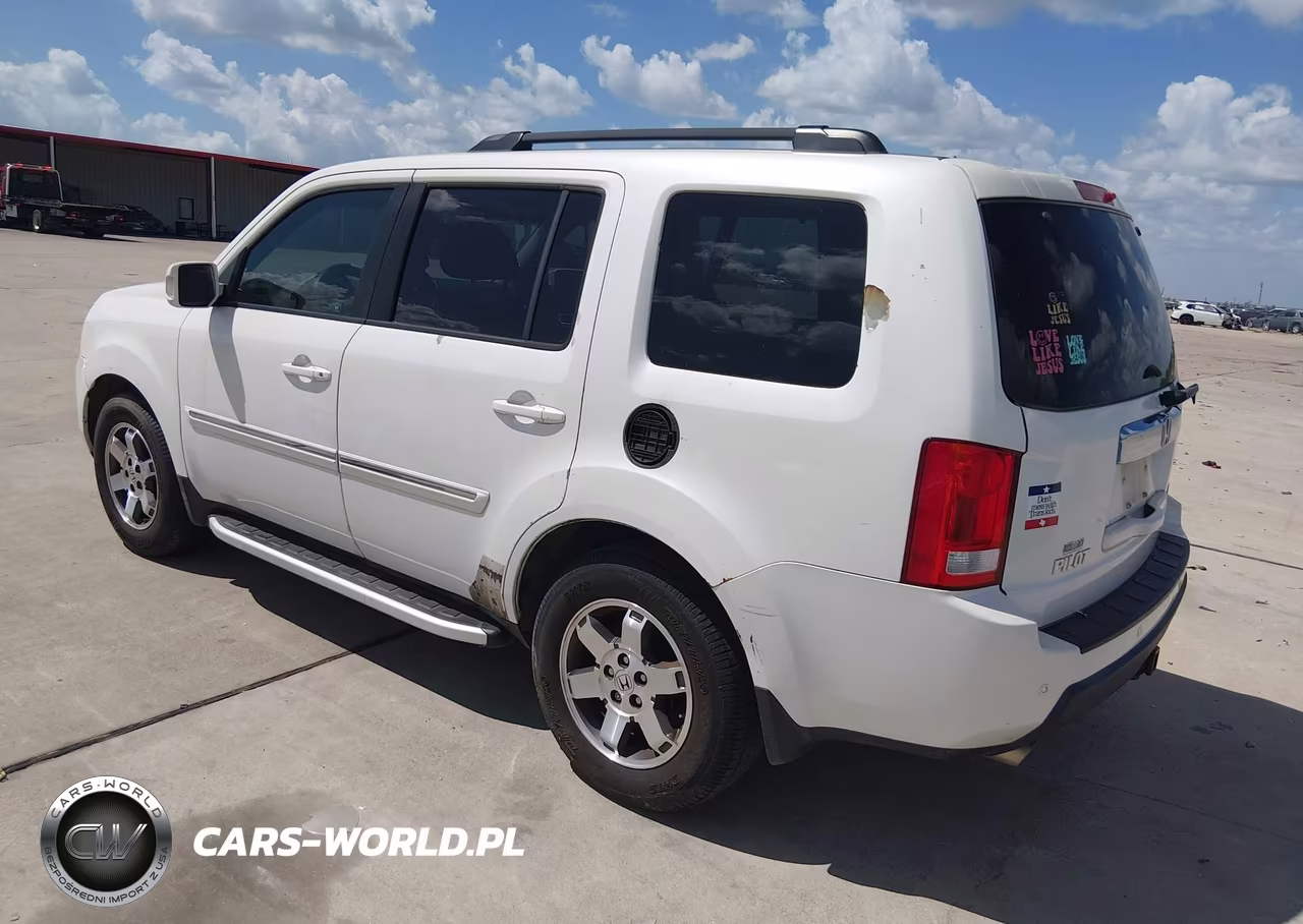 2011 Honda Pilot Touring VIN:5FNYF3H9XBB016118 - 3