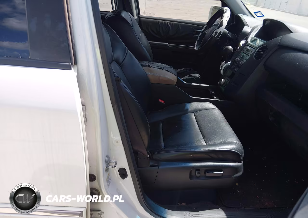 2011 Honda Pilot Touring VIN:5FNYF3H9XBB016118 - 5