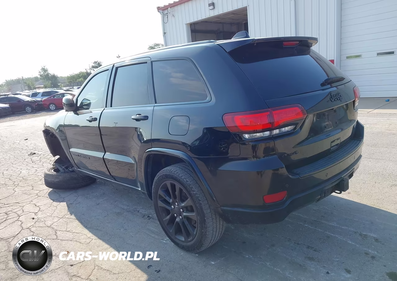 2017 Jeep Grand Cherokee Altitude VIN:1C4RJFAG3HC781383 - 3