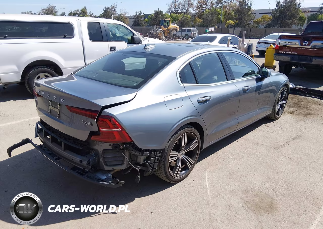2019 Volvo S60 T6 Inscription VIN:7JRA22TL0KG015593 - 4
