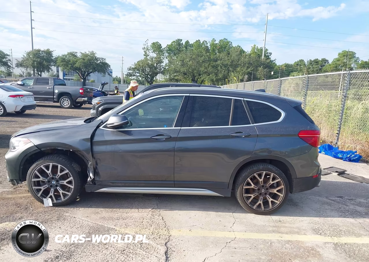 2021 BMW X1 xDrive28I VIN:WBXJG9C06M5T33833 - 14