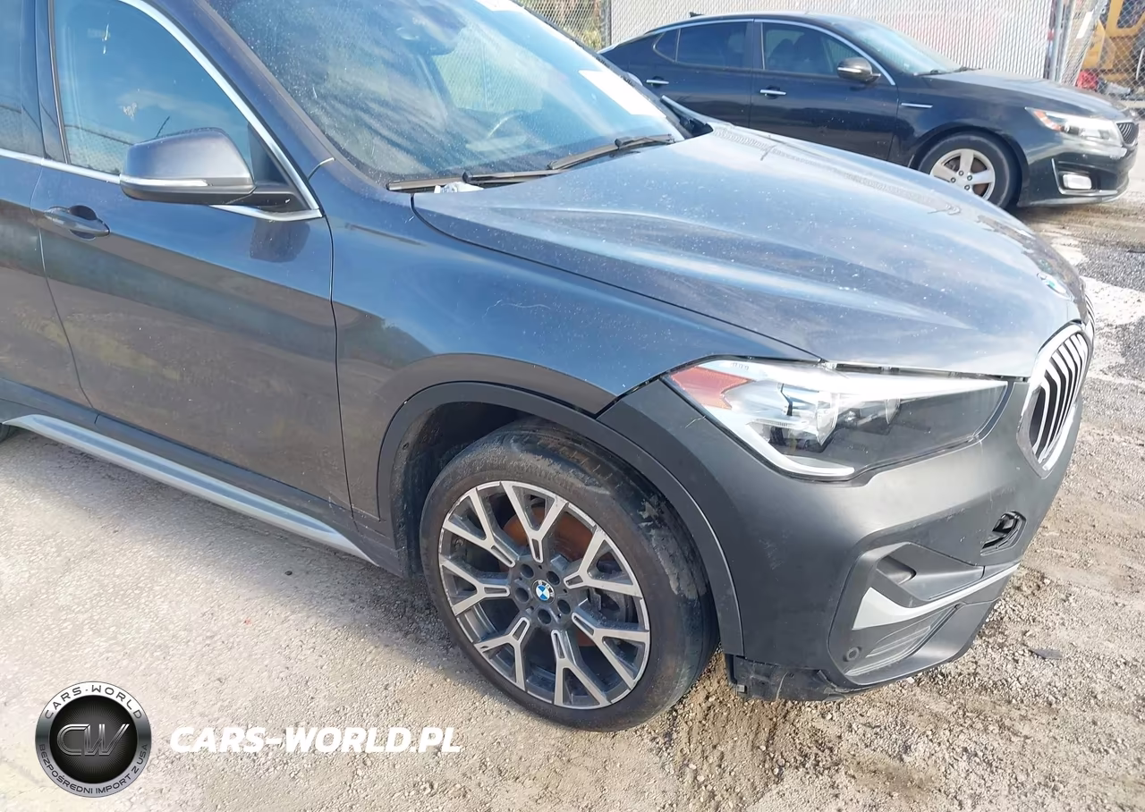 2021 BMW X1 xDrive28I VIN:WBXJG9C06M5T33833 - 18