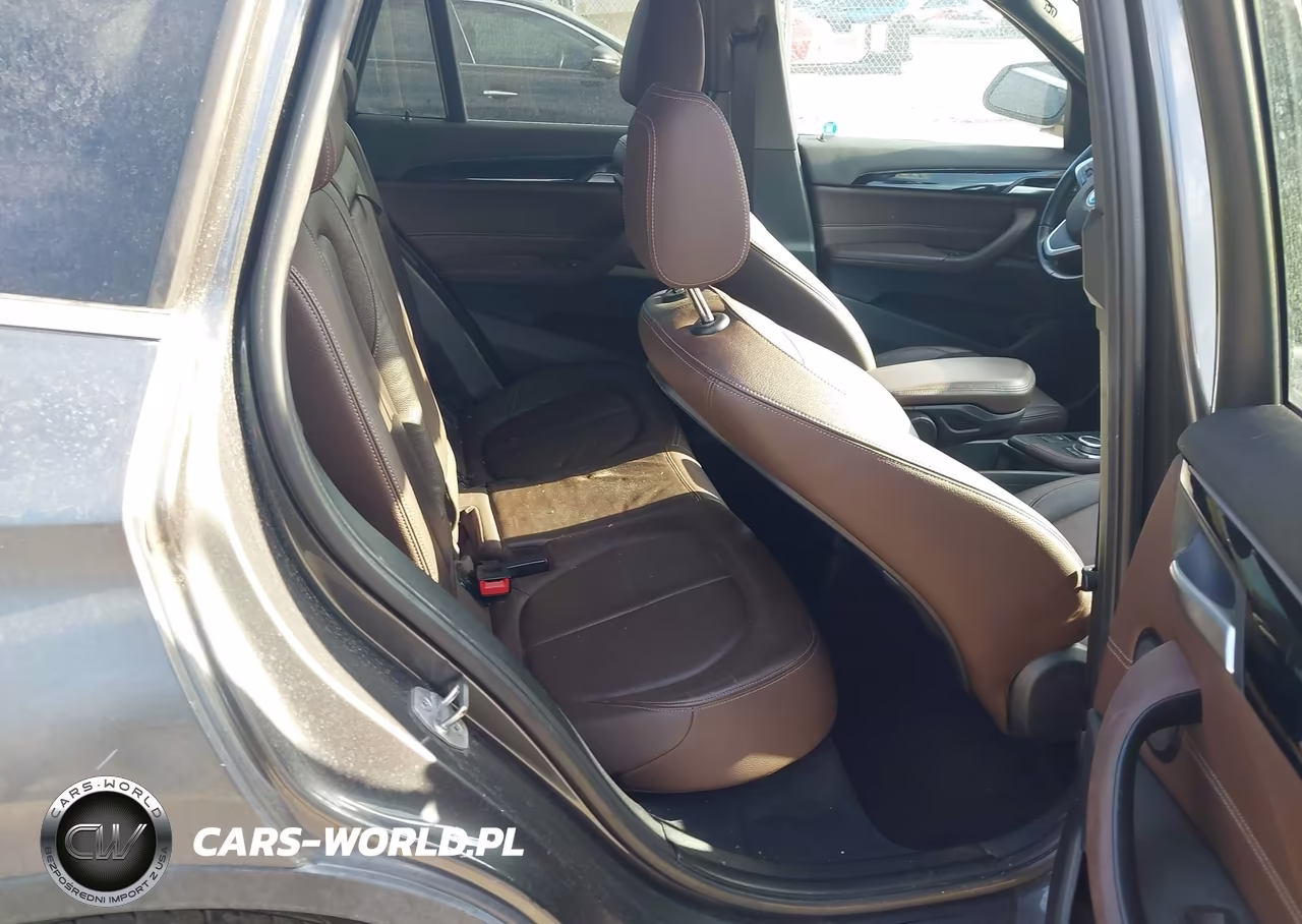 2021 BMW X1 xDrive28I VIN:WBXJG9C06M5T33833 - 8