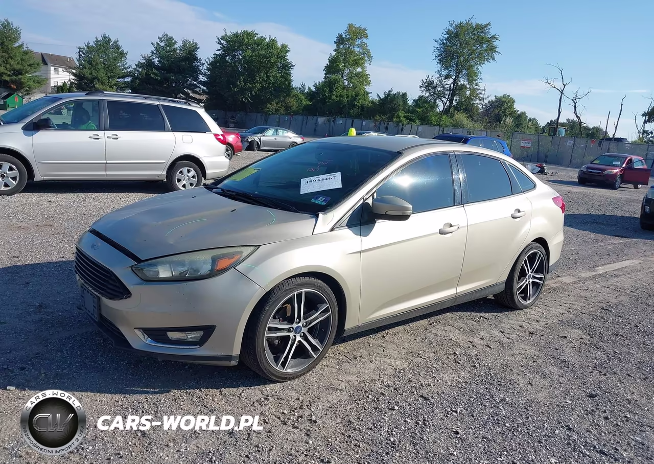 2018 Ford Focus Se VIN:1FADP3F22JL264706 - 2