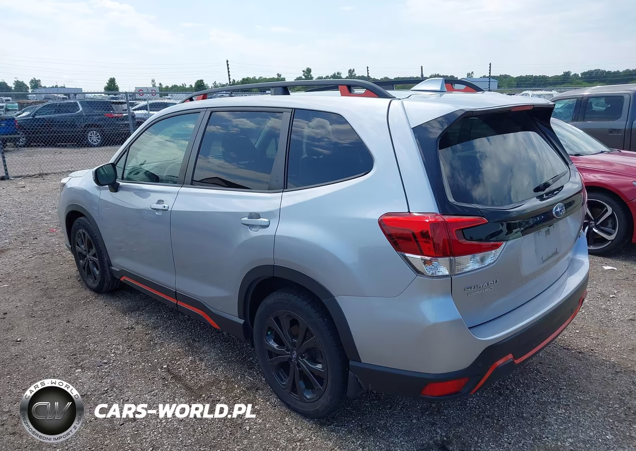2019 Subaru Forester Sport VIN:JF2SKAPC2KH423063 - 3
