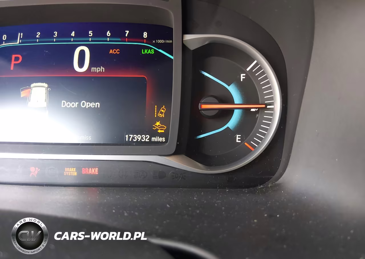 2019 Honda Pilot Touring VIN:5FNYF5H94KB011010 - 15