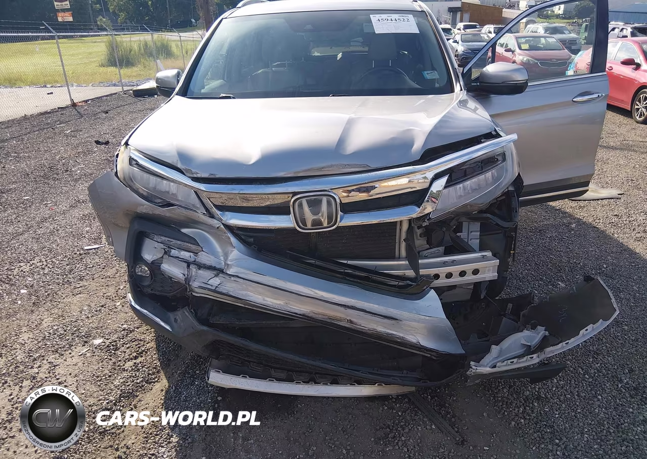 2019 Honda Pilot Touring VIN:5FNYF5H94KB011010 - 6