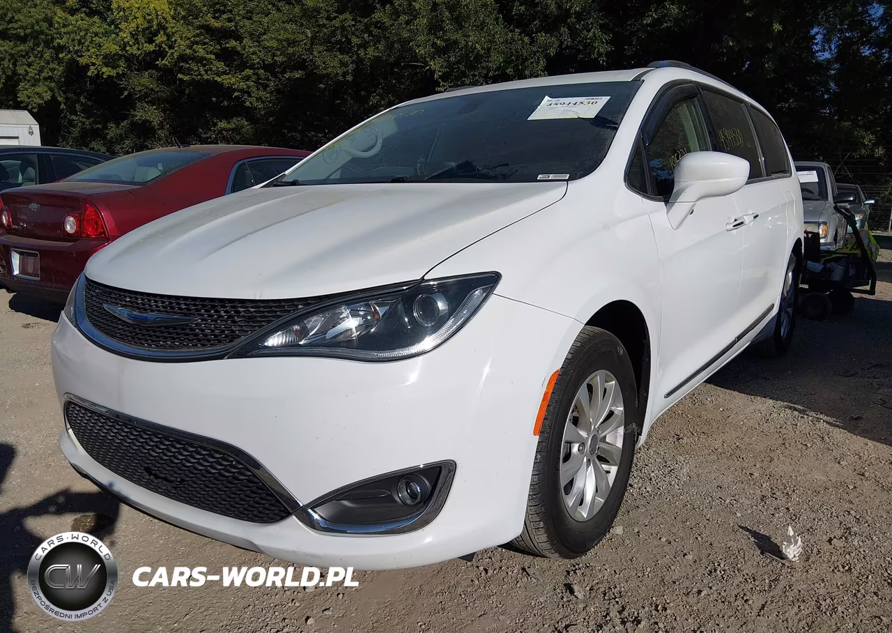 2019 Chrysler Pacifica Touring L VIN:2C4RC1BG7KR593024 - 2