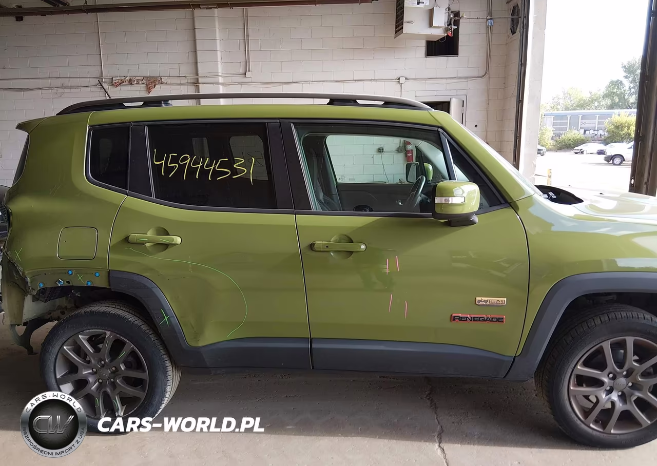 2016 Jeep Renegade 75Th Anniversary VIN:ZACCJBBT4GPD72782 - 13
