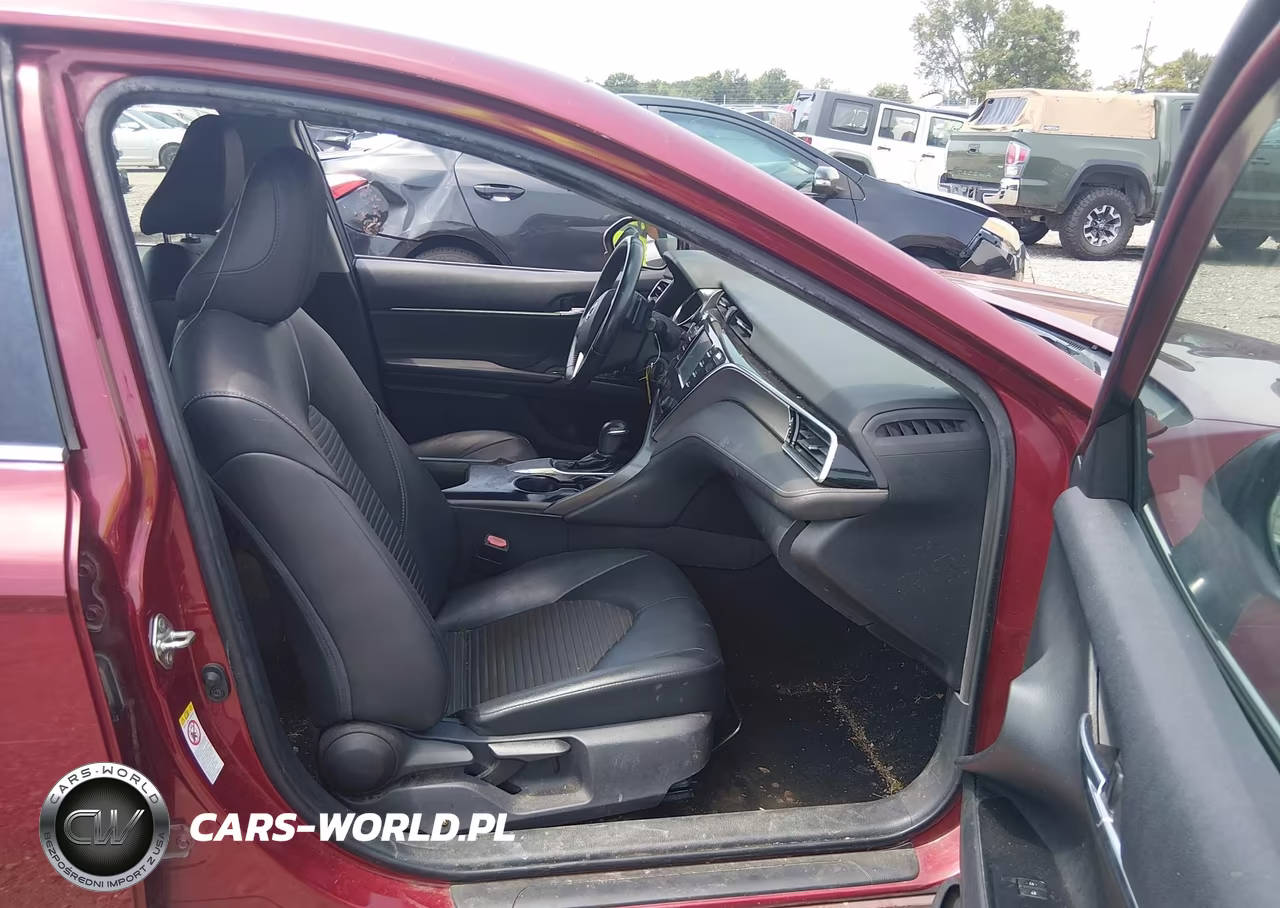 2018 Toyota Camry Se VIN:4T1B11HKXJU542777 - 5