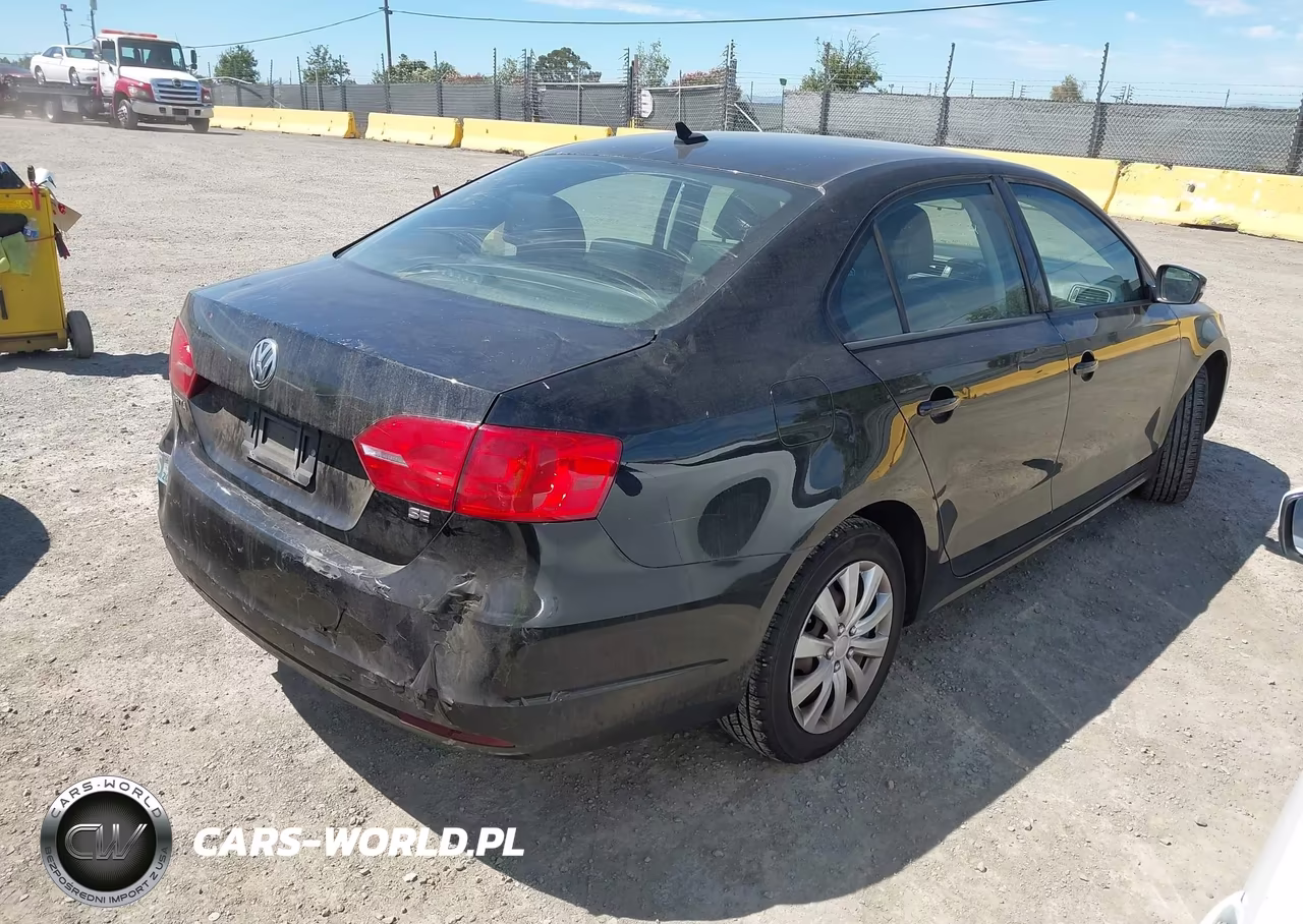 2014 Volkswagen Jetta 1.8T Se VIN:3VWD17AJ7EM310906 - 4