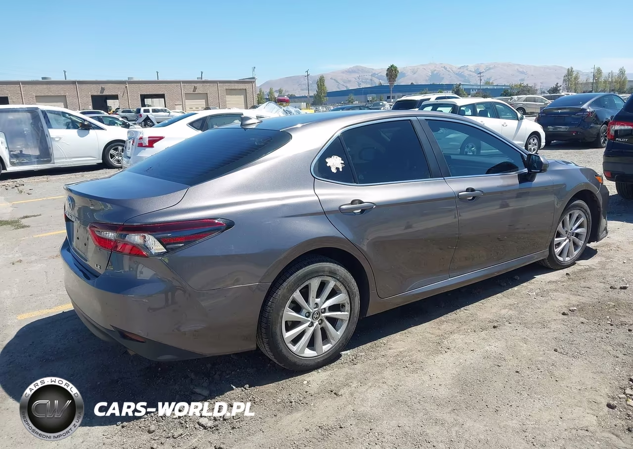 2021 Toyota Camry Le VIN:4T1C11AKXMU436770 - 4
